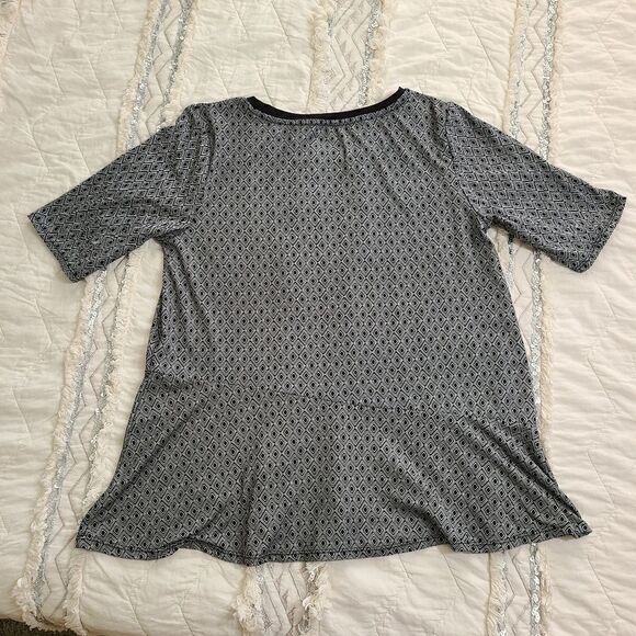 NWOT Cuddl Duds Flexwear top - Picture 3 of 8